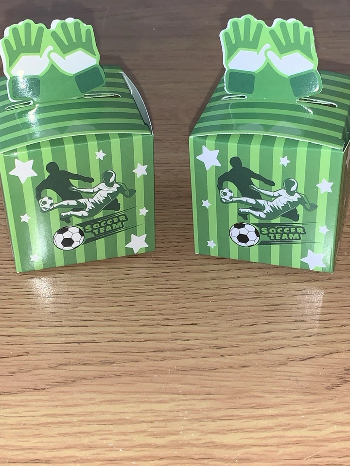 Cajas favoritas de fútbol completas con dulces Foto 2 de 4