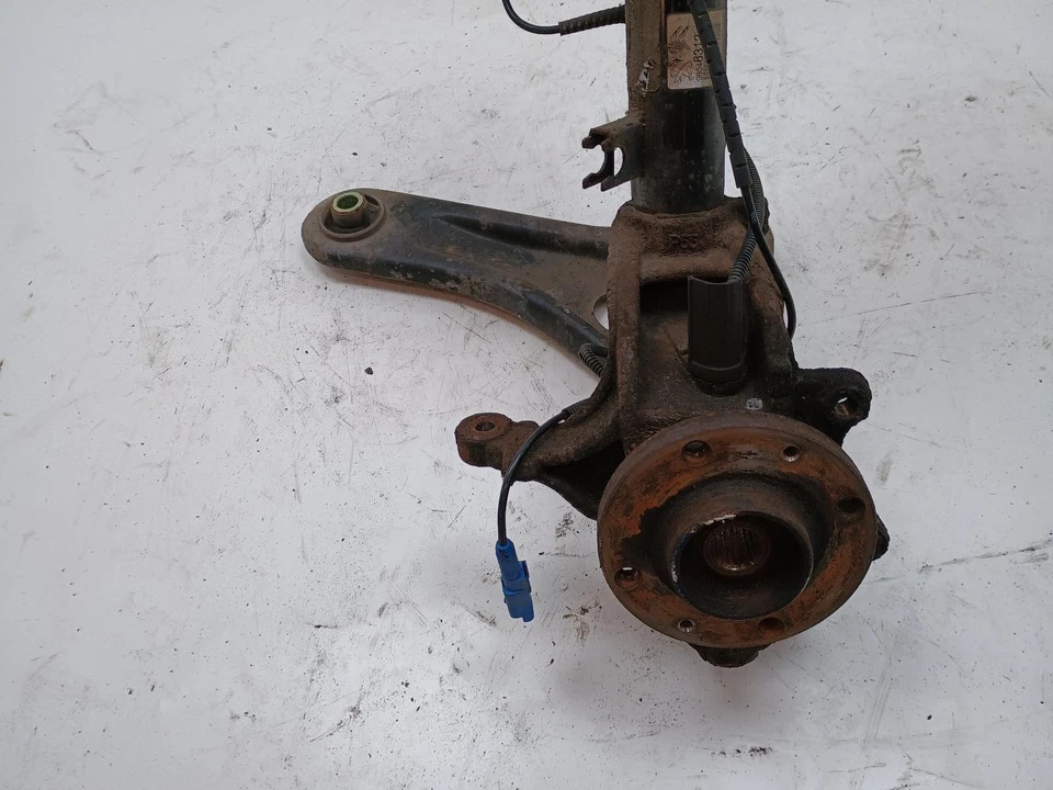 PEUGEOT 208 FRONT RIGHT SUSPENSION 1.2L Petrol 12-20 - Image 2 of 4