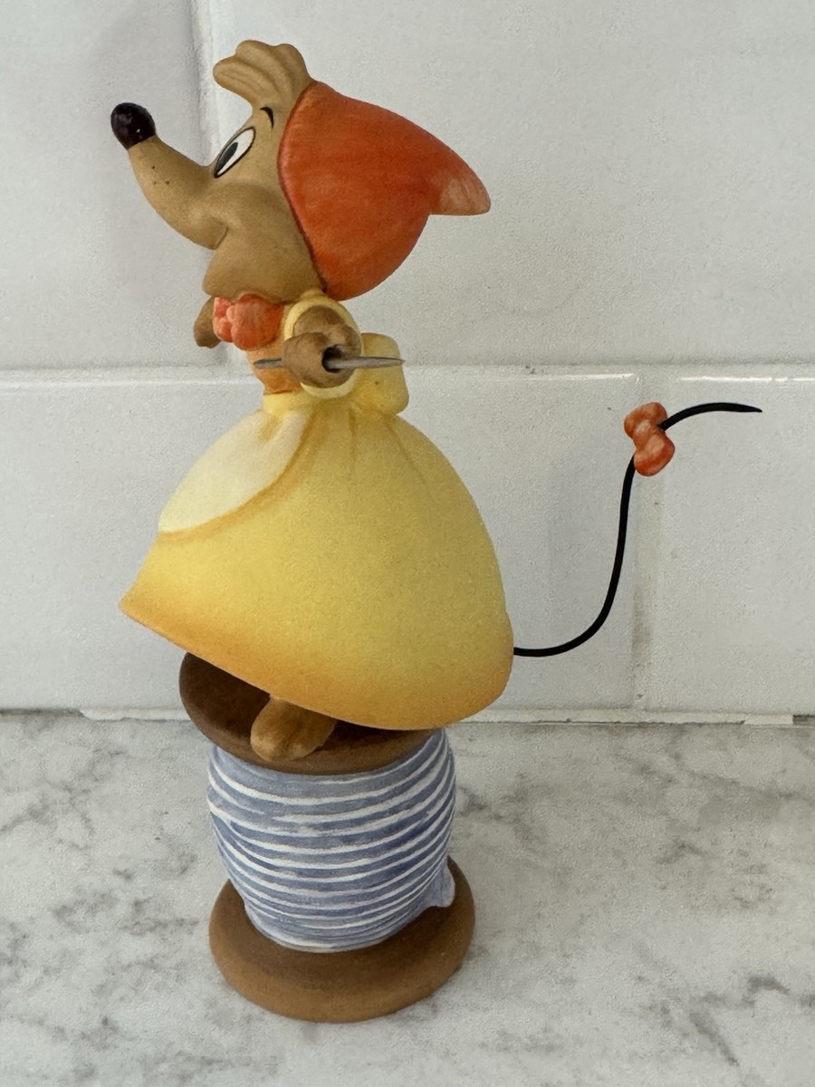 Walt Disney Classics Collection Cinderella Needle Mouse “Hey, We