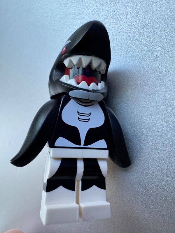 LEGO ORCA coltlbm The LEGO Batman CMF Minifigure #71017-14 Retired