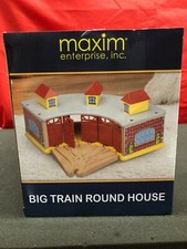 Maxim Wooden Trains BIG TRAIN ROUNDHOUSE, Fits 5 Trains, NEW