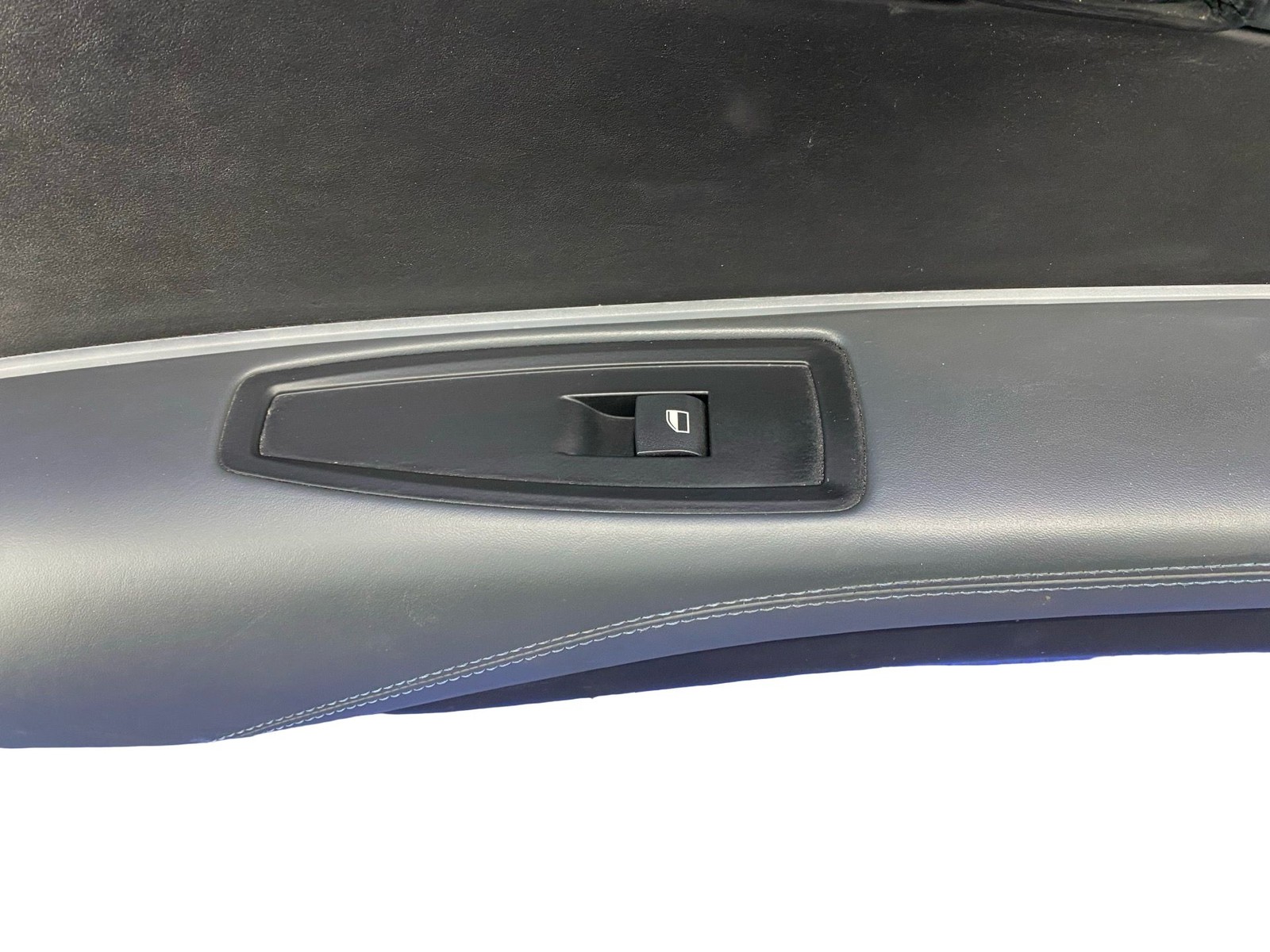 2019 - 2020 Bmw I8 Front Right Interior Door Trim Cover Panel Shell Black & Gray