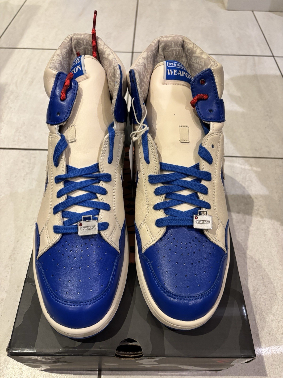 Stranger Things X Converse Weapon Mid (A17934C-101) UK12 Laser Blue - BNIB image 4