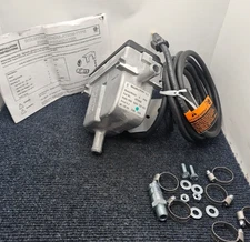 Phillips & Temro A IPX4 3315052 Zerostart Circulation Tank Heater, 1000V 120VAC