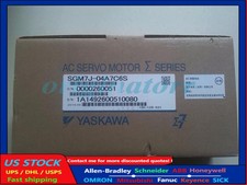 NEW YASKAWA AC SERVO MOTOR SGM7J-04A7C6S SGM7J04A7C6S