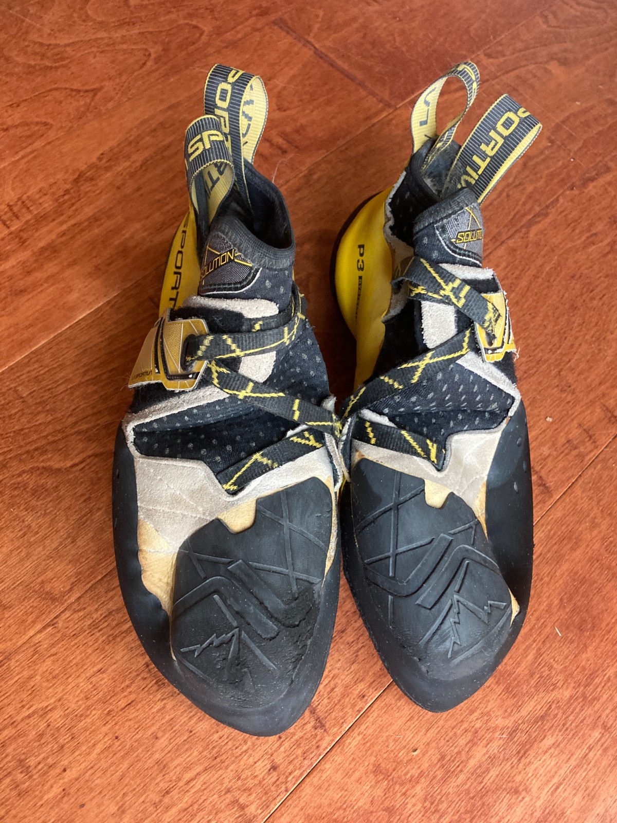 Zapatos de escalada en roca La Sportiva Solutions 40.5 EE. UU. Para hombres 8 Para mujeres 9