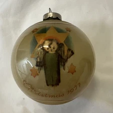 Schmid Herald Angel Christmas 1977 Holiday Glass Ball Ornament by Berta Hummel