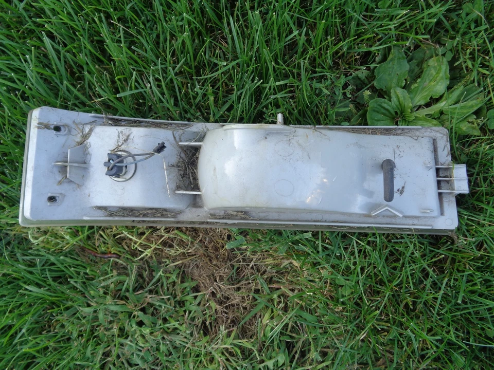 LUZ MARCADORA CHEVY ASTRO VAN GMC SAFARI LH 95 96 97 98 99 2000 01 02 03 04 05 Foto 2 de 2