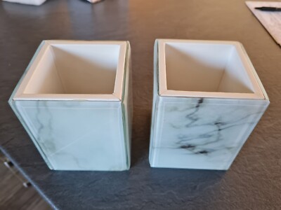 Markenlos- 2er Set Bad/ Zahnbürstenhalter. Neu Sonstige.