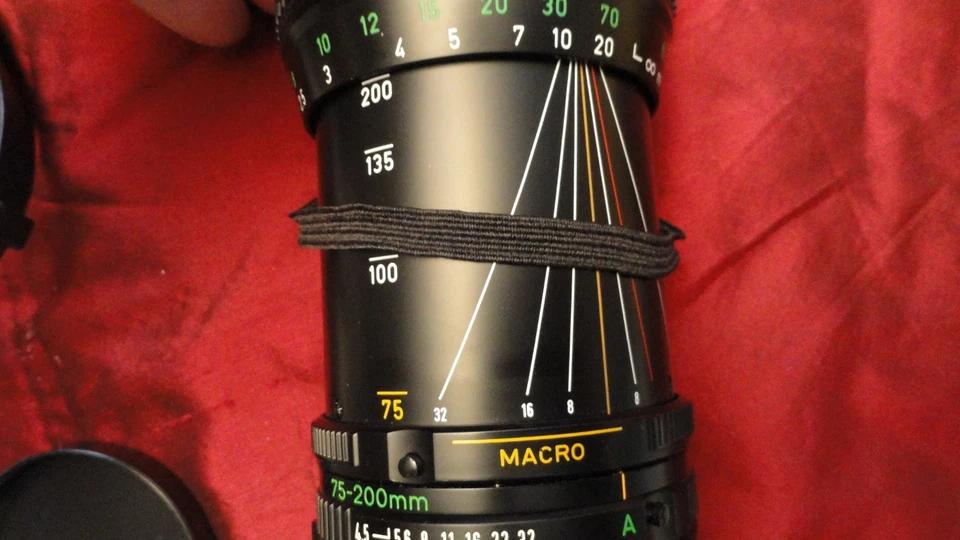 Lente zoom Canon FD 75-200 1:4,5 MACRO - Montaje Canon FD ROKUNAR Foto 4 de 4