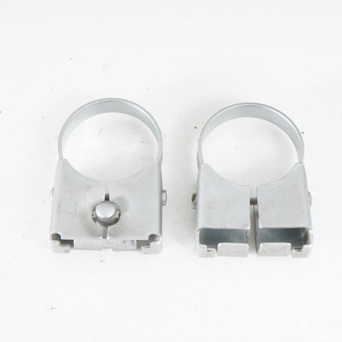 ^ VINTAGE GRAFLEX FLASH CLAMPS FOR GRAFLEX GRAFLITE 2 & 3 CELL FLASH