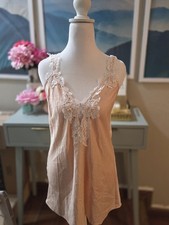 Flora Nikrooz Lingerie Slip XS Floral Silky Peach