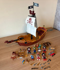 Playmobil lot bateau pirate serpent rouge avec 7 figurines