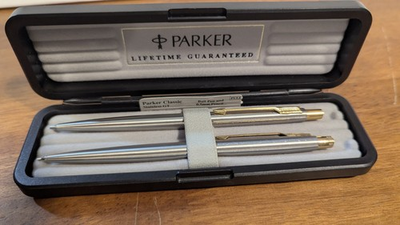 #ad Parker Classic Stainless GT Steel amp; Gold Trim Ballpoint Pen amp; .5mm Pencil Set $14.99