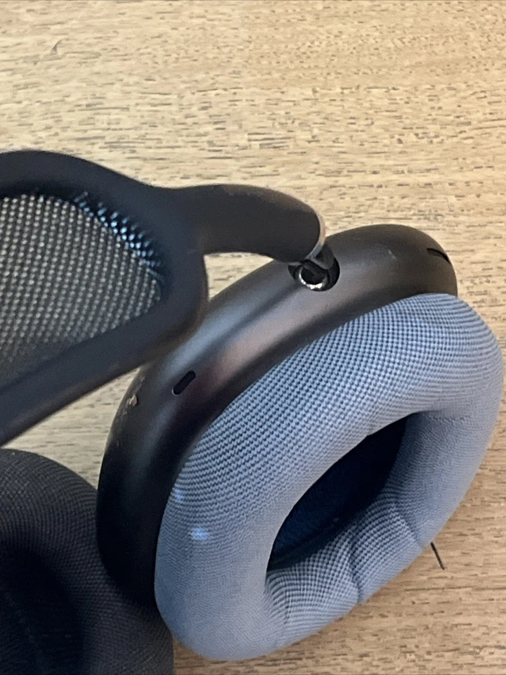 Apple AirPods Max – guter Zustand · leichte Kratzer · voll funktionsfähig - Bild 4 von 4