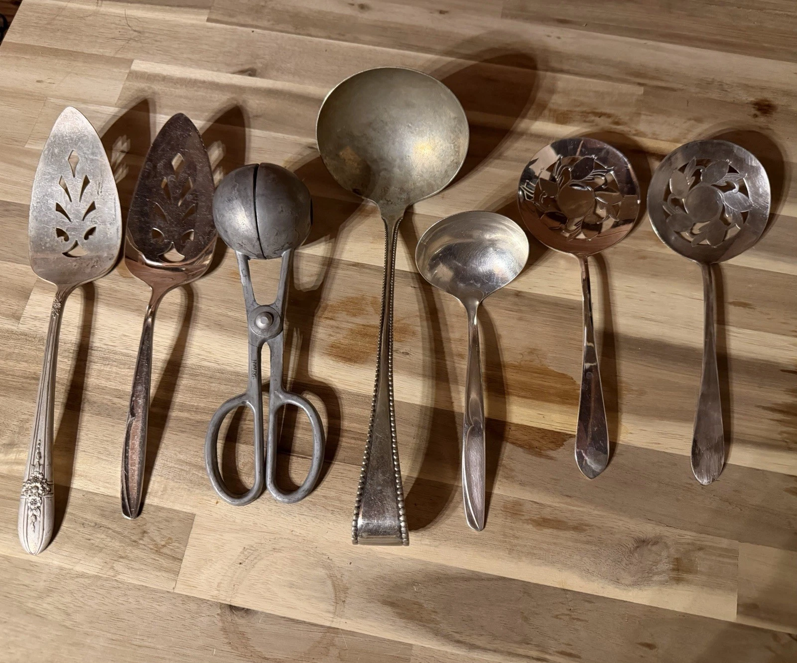 Vintage WM Rogers, International Silverplate Serving Utensils Multi Set 7-Piece