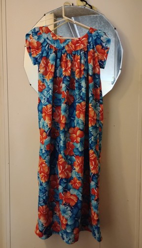 Vintage Hawaiian Muu Muu Cool & Comfortable Size Small - Picture 3 of 3