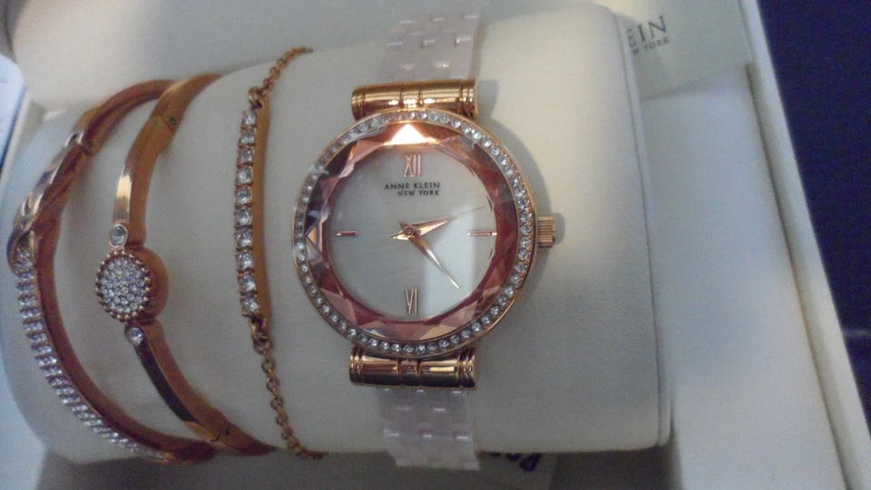 Juego de pulsera reloj Anne Klein 12/2316BHST cristal tono oro rosa latón y cerámica Foto 4 de 4