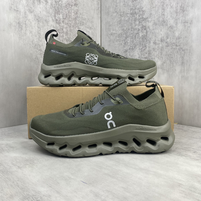 Loewe x On Cloudtilt Men display picture 3