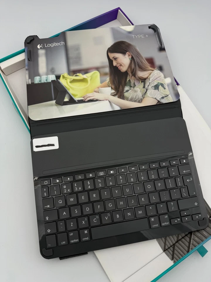 Logitech Type iPad Air 2 Protective Case with Integrated Keyboard and Cable - Image 4 of 4