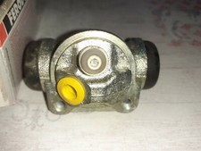 Cylindre de roue Peugeot J9