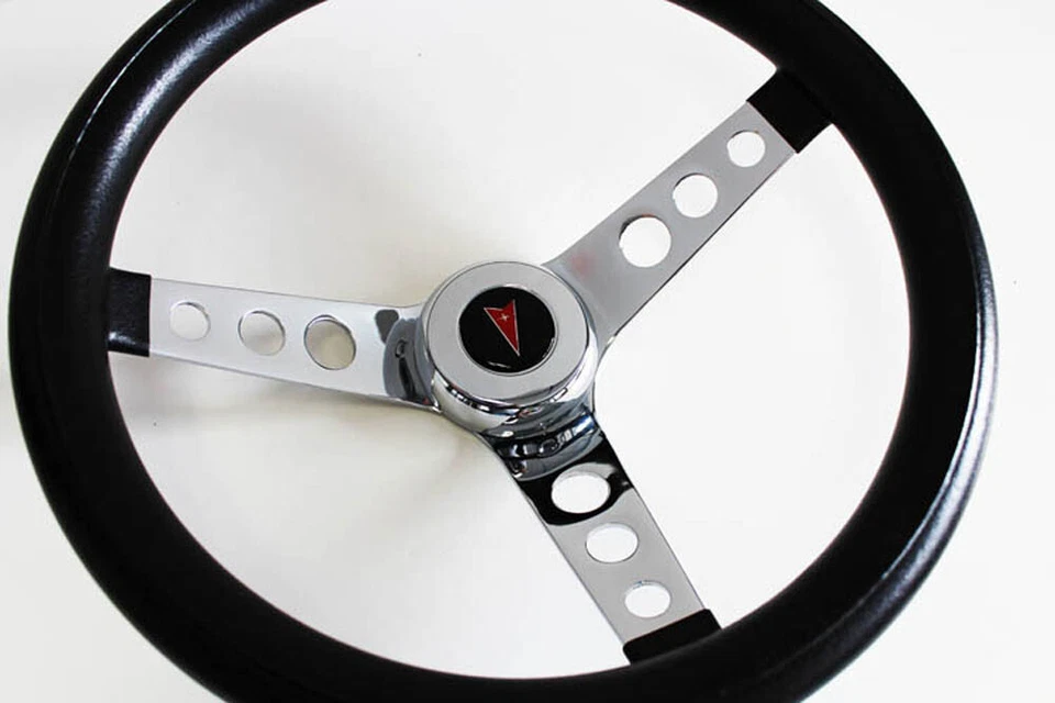 Pontiac Firebird Trans Am LeMans Grant Steering Wheel Black 13 1/2" - Image 3 of 4