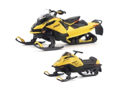 Can-Am MXZ Blizzard (Trail Segment) + MXZ 120cc 1:32 Scale Model