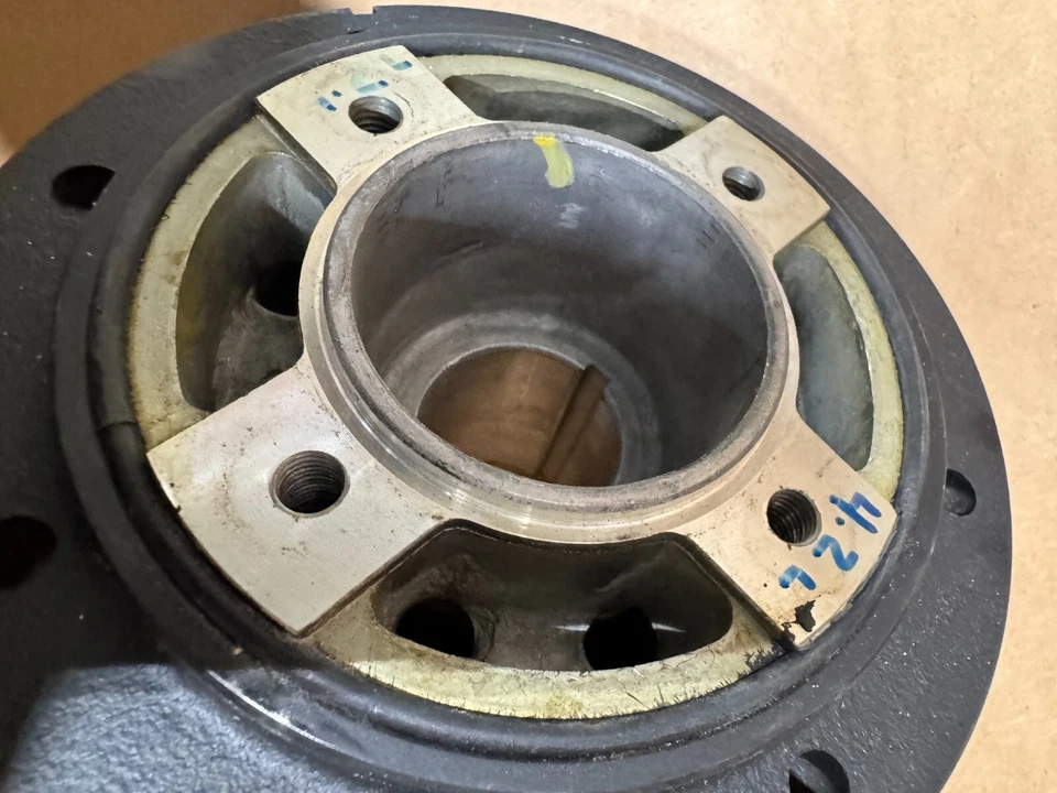 Гармонический балансировщик Ford F150 4,2 л 98-03 6-256 99-00 фургон E150 Spn008220, см. фото - Изображение 3 из 4