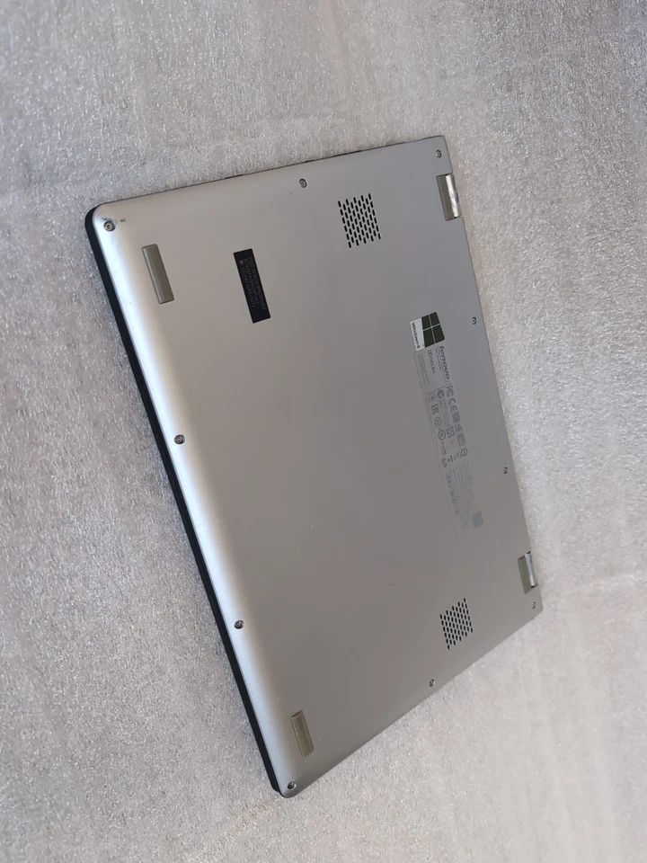 Lenovo Yoga 2 11 pulgadas: Intel Core i3 1,50 GHz 4 GB RAM 500 GB HDD  Foto 3 de 4