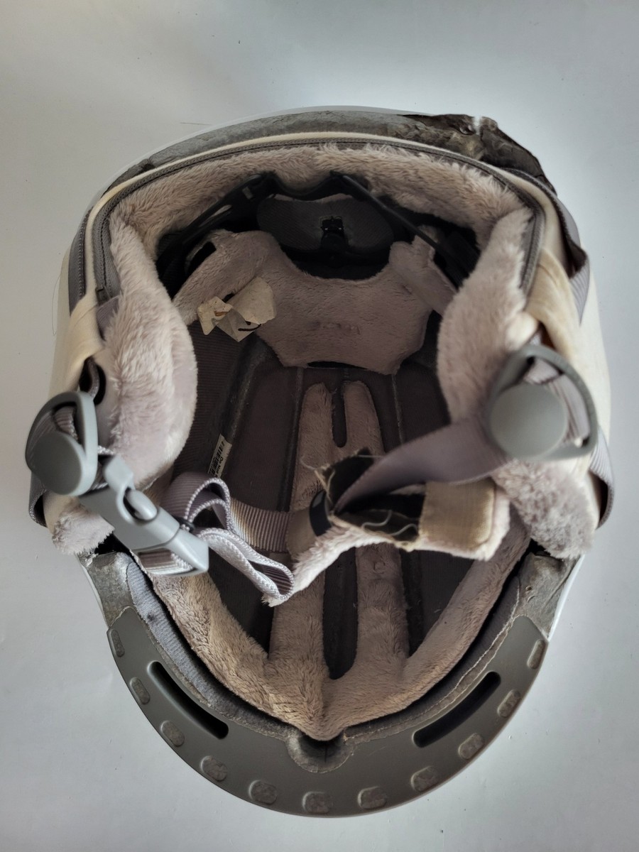 burton air 45 snowboard Vintage Burton Air 45 145cm with original bindings needs strap part  replacement