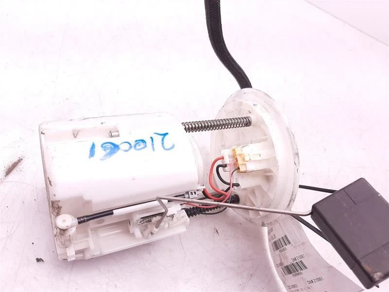 Conjunto de bomba de combustible 3,0 L tracción delantera para Ford Fusion 2010 AE5Z9H307E Foto 2 de 4