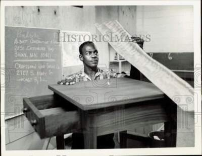 #ad 1964 Press Photo Jesse James Brown Refinishing a Table in Adult Education Class $24.99