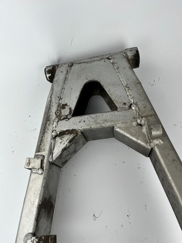 Kawasaki ZR1100 Swing Rear Wheel Swing Arm Rear Zephyr 1100 #25637 - Picture 3 of 21