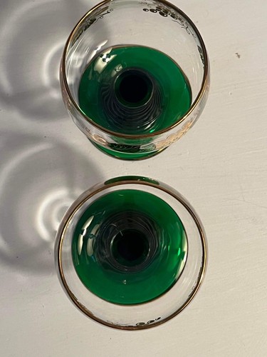 2 bicchieri da vino vintage Luminarc Francia gambo d'alveare verde modello uva oro - Foto 4 di 7