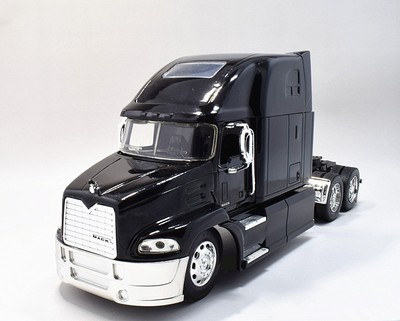 mack truck models 1 32 scale