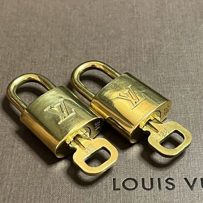 LOUIS VUITTON Padlock & Key No.314 & No.315 Gold Brass Auth