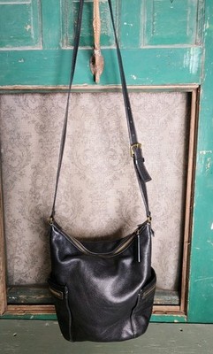 Black Soft Leather Fossil Hobo Style 2 Zip Side Pockets