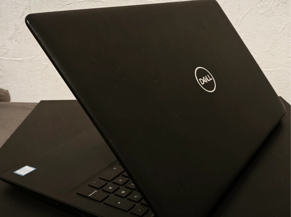 Dell Latitude 3500 · i5-8365U · 16GB · 256GB, photo 2 sur 2