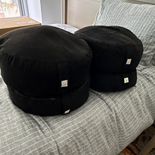 Gaiam Black Yoga Bolsters Set of 4 - Unisex A...