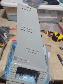 LEGO CITY: Cargo Terminal (60022) Incomplete