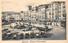 Cartolina Genova Piazza Caricamento auto d'epoca carretto Ed Scricchi anni '40