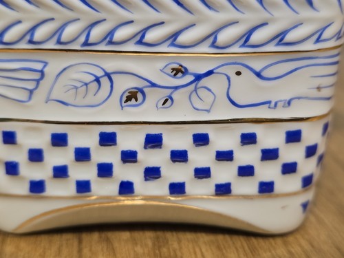 Vtg Hollohaza Porcelain Ram Shaped Trinket Dish Blue White Gold Accents Hungary - Picture 8 of 12
