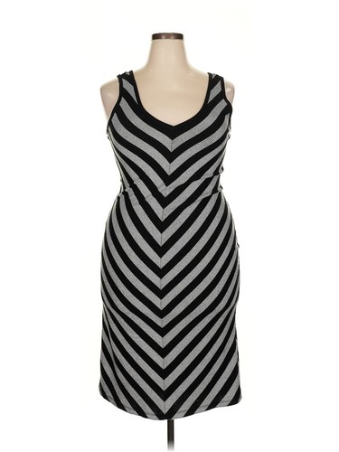 Robe Noire Courte Mossimo, Col Rond, Taille 2XL, Neuve Sans étiquettes