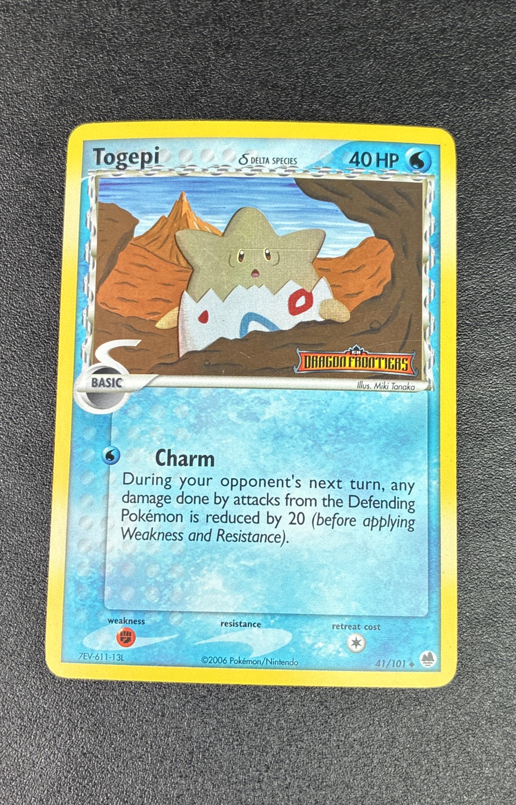 Togepi (Delta Species) 41/101 Dragon Frontiers Reverse Holo