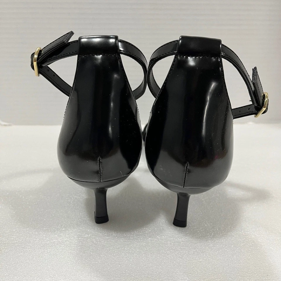 Sandalia Worthington Worden de tacón de gatito negro. Talla 10M. Color: Negro Foto 4 de 4