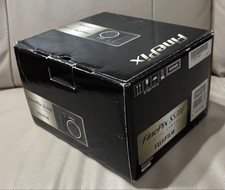 Fujifilm FinePix S5700 Digital Camera 10x Optical Zoom Complete Accessories