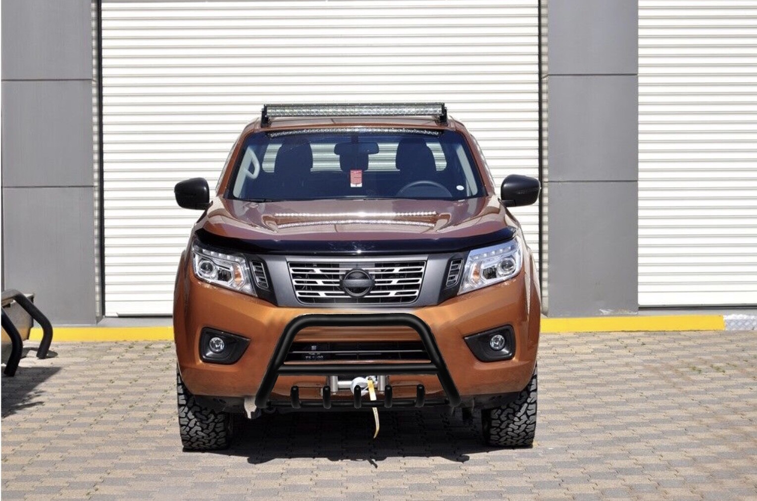 NAVARA PATHFINDER STEEL BLACK AXLE NUDGE A-BAR BULL BAR FRONT GUARD 2015-ONWARDS