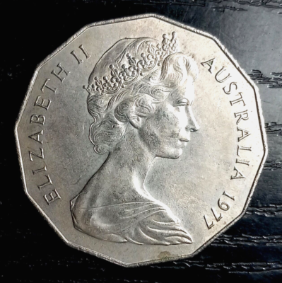50 Cents - Elizabeth II 2nd Portrait - Silver Jubilee 1977