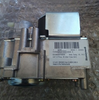 Ferroli Gasventil 39810420 VK4115V Original Neuteil.