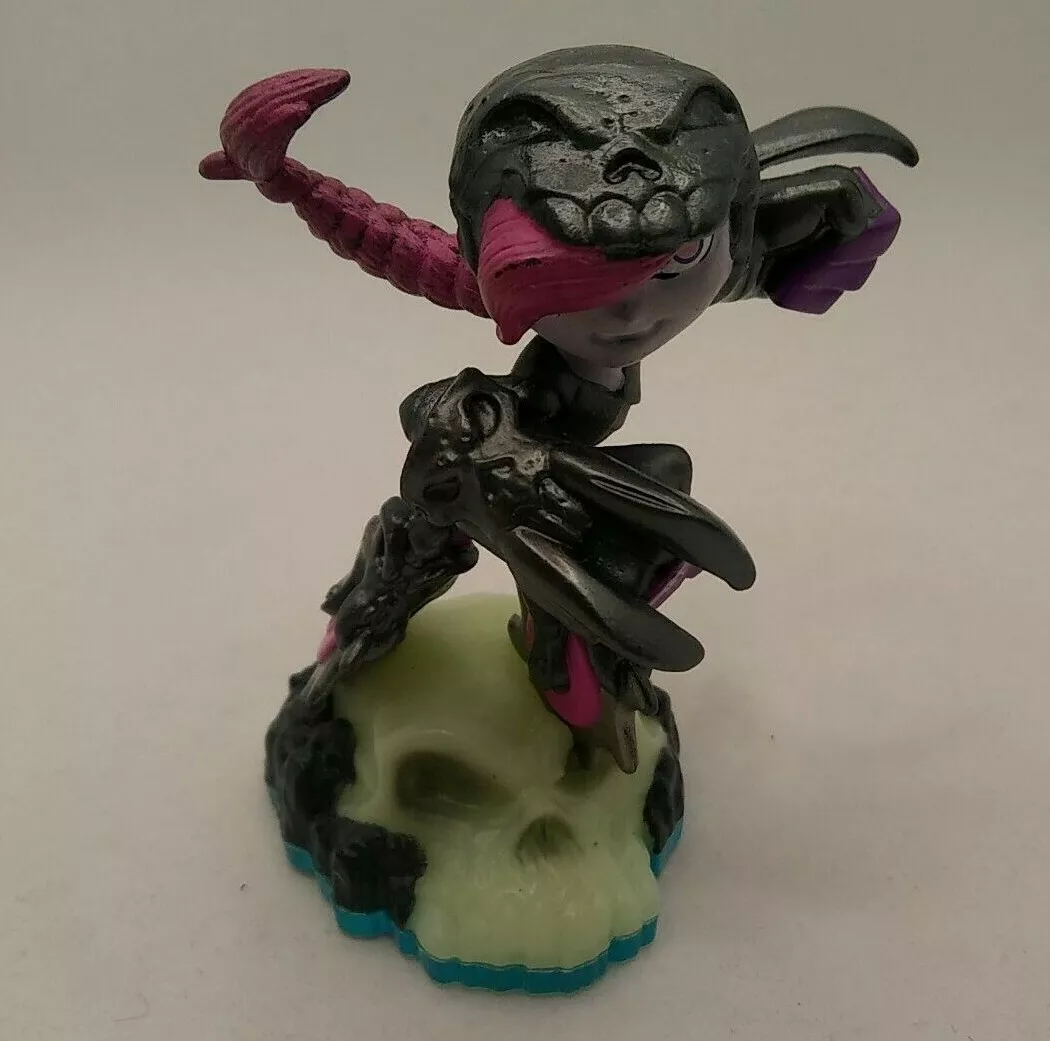 Skylanders Trap team Swap force character: Roller Brawl Undead